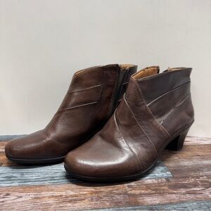 Earth Spirit Classics Women's Brown Leather Ankle Booties with Low Heel